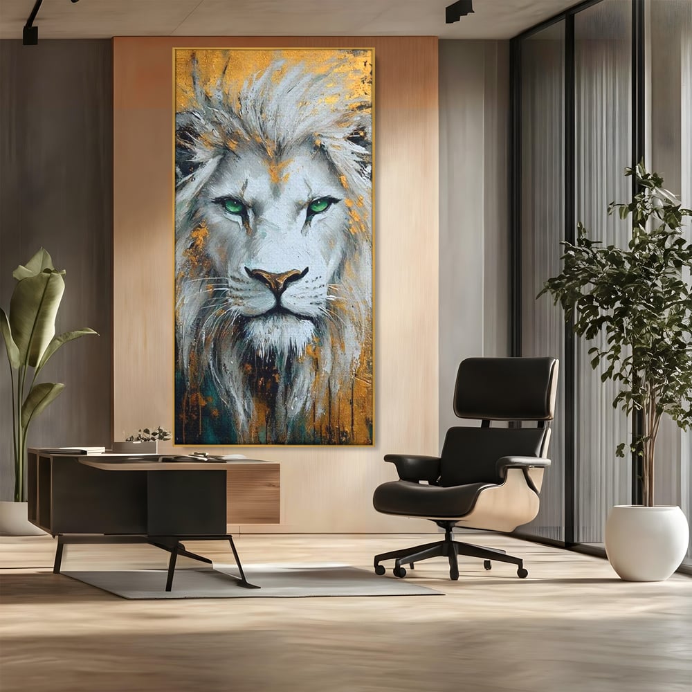 Tablou canvas cu tablou canvas cu leu alb si ochi verzi, in rama de aluminiu auriu, pe perete intr-un birou